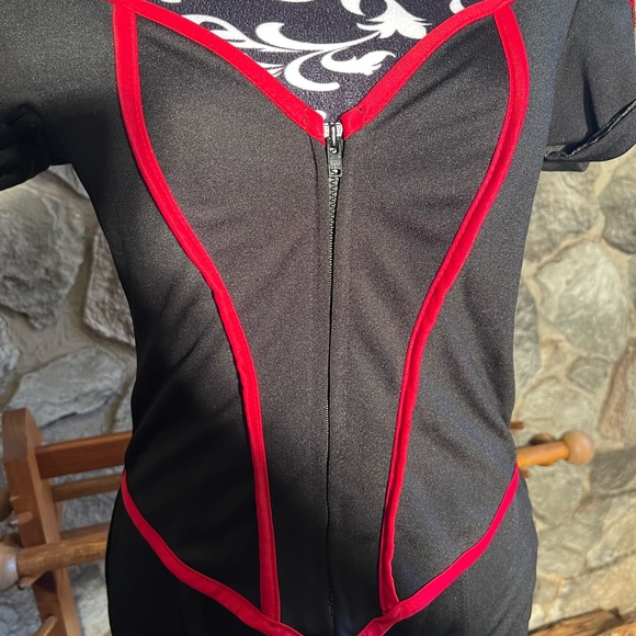 Spirit Halloween Cardiac Arrest Nurse Costume S - Picture 7 of 7